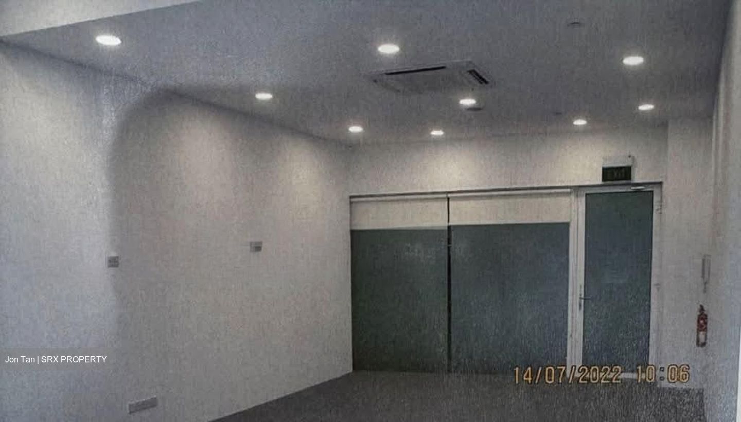 High Street Centre (D6), Office #559004741